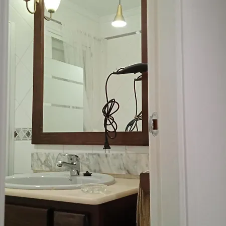 San Fernando Apartment *